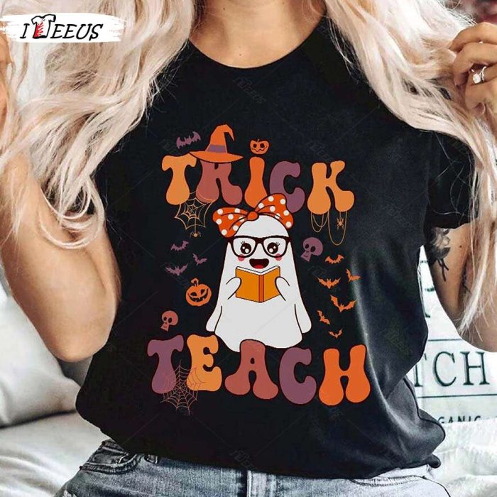 Halloween Teacher Shirt Groovy Trick Or Teach Black Sweatshirt 1