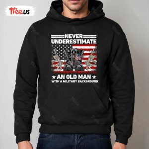 Inspirational Veteran Never Underestimate An Old Man With A Military Background T shirt 1